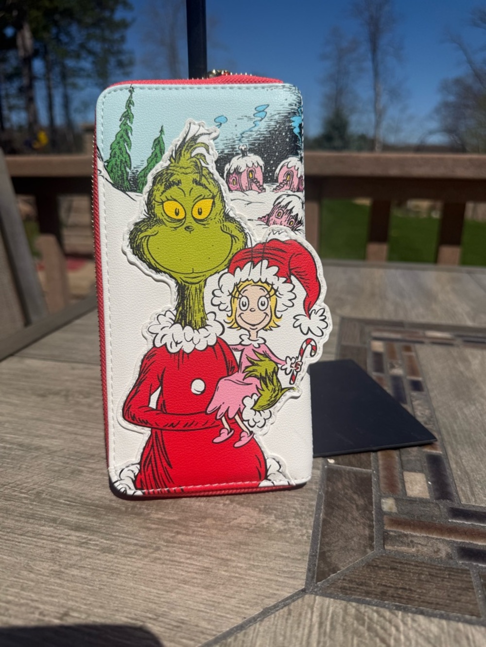 EUC Loungefly Dr. Seuss The Grinch Loves The Holidays Zip Around Wallet - Picture 3 of 8